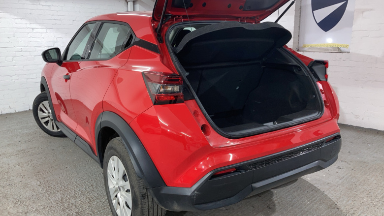Nissan Juke 1.0 DiG-T 114 Visia 5dr Petrol Hatchback